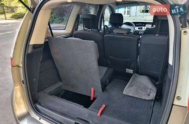 Мінівен Renault Grand Scenic 2012 в 