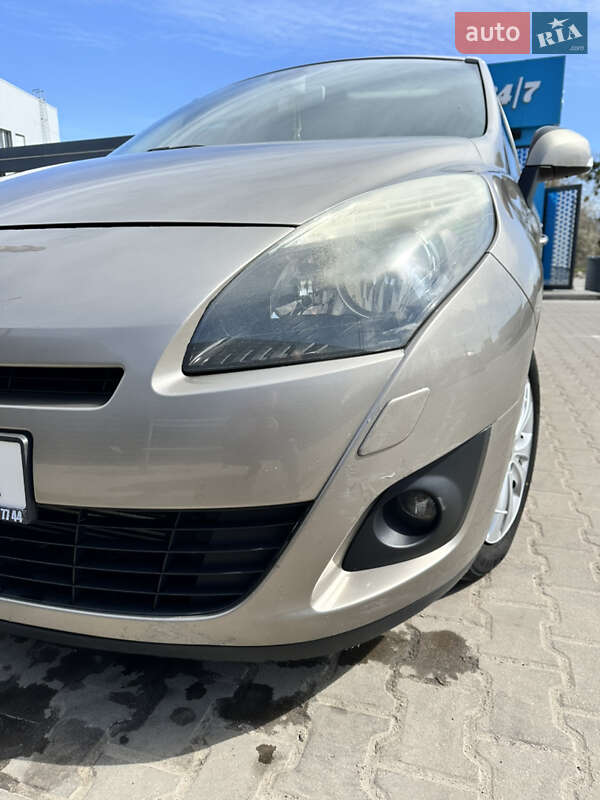 Минивэн Renault Grand Scenic 2010 в Житомире