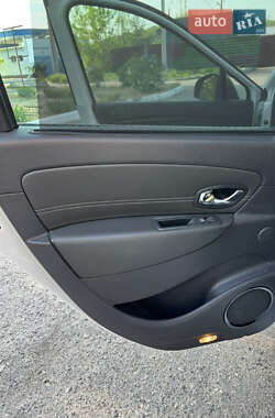 Минивэн Renault Grand Scenic 2012 в 