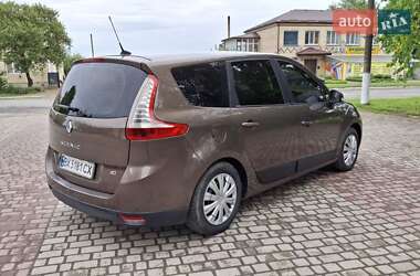 Мінівен Renault Grand Scenic 2010 в 