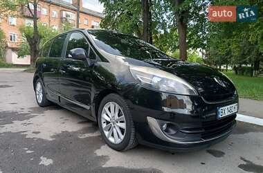 Минивэн Renault Grand Scenic 2012 в 