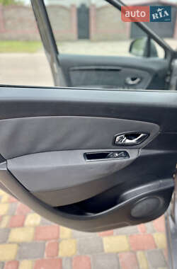 Мінівен Renault Grand Scenic 2013 в 