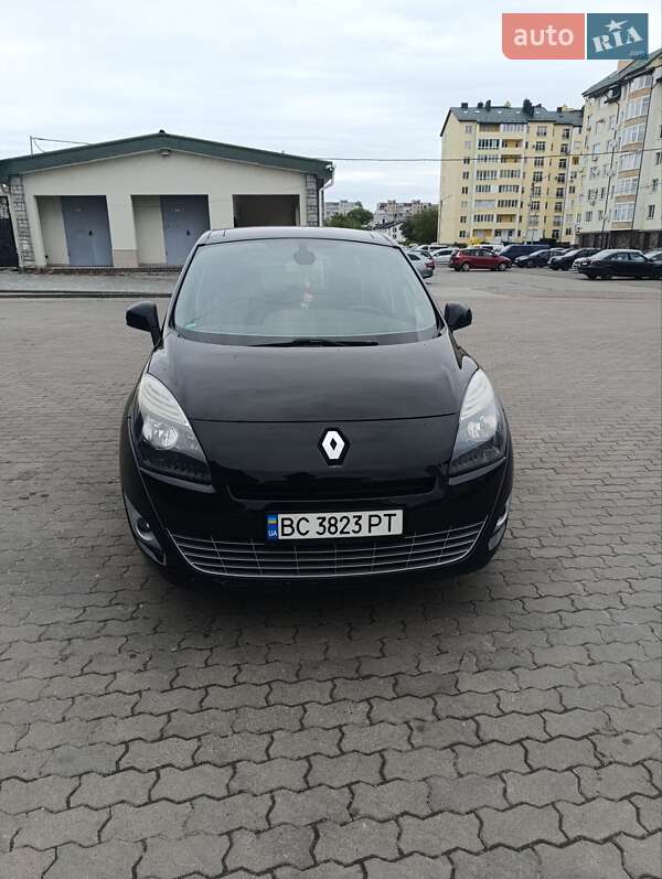 Минивэн Renault Grand Scenic 2011 в Стрые