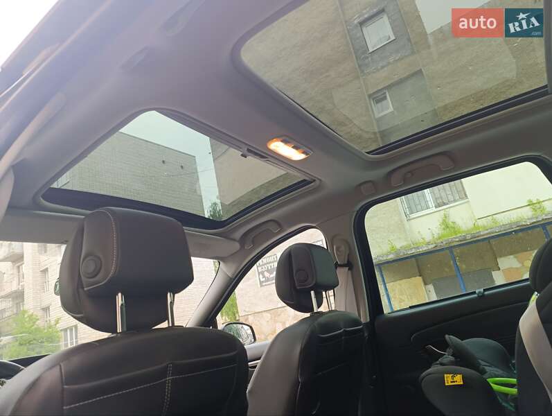 Минивэн Renault Grand Scenic 2011 в Стрые