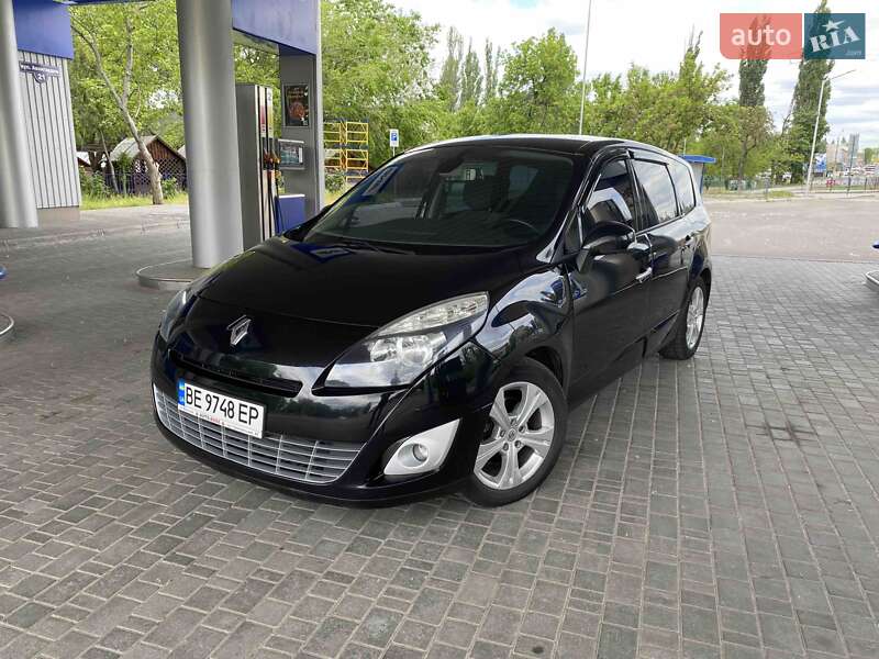 Мінівен Renault Grand Scenic 2011 в 