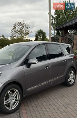 Мінівен Renault Grand Scenic 2012 в 