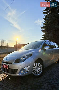 Мінівен Renault Grand Scenic 2010 в Кропивницькому