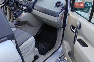Минивэн Renault Grand Scenic 2006 в 