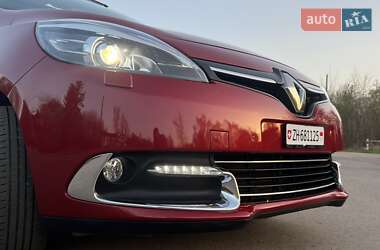 Минивэн Renault Grand Scenic 2012 в 