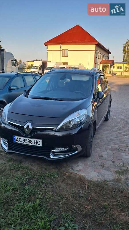 Renault Grand Scenic 2015