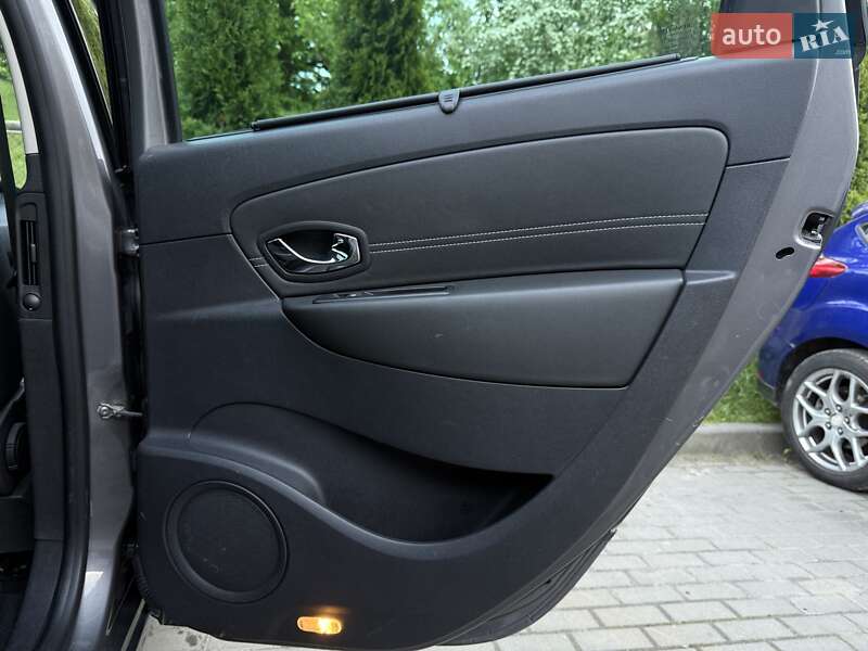 Мінівен Renault Grand Scenic 2013 в Стрию