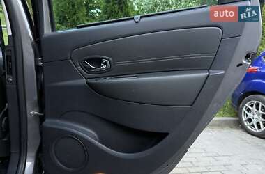 Мінівен Renault Grand Scenic 2013 в 