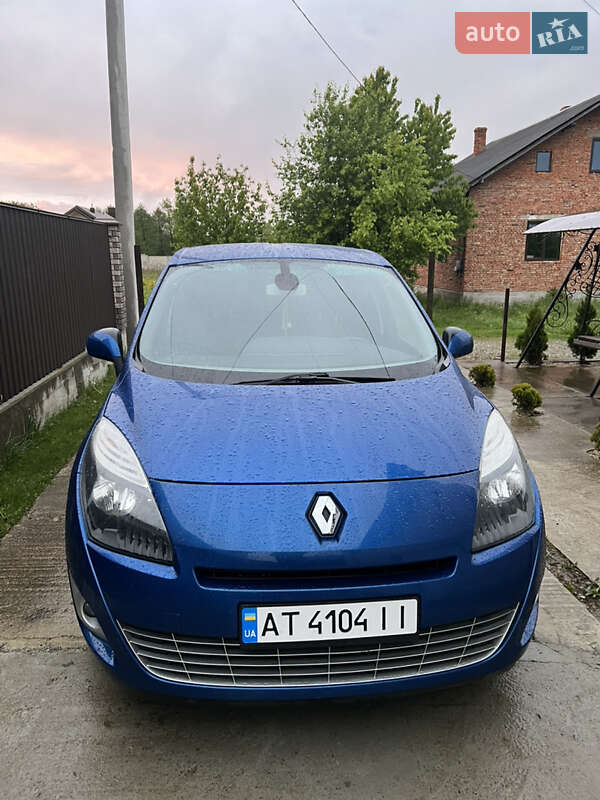 Минивэн Renault Grand Scenic 2010 в Калуше
