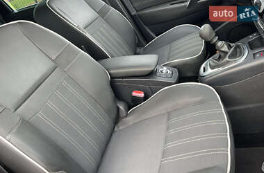 Минивэн Renault Grand Scenic 2014 в 
