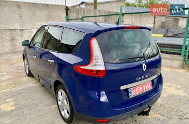 Минивэн Renault Grand Scenic 2009 в 