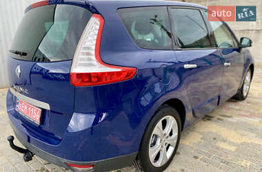 Минивэн Renault Grand Scenic 2009 в 