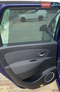 Минивэн Renault Grand Scenic 2009 в 