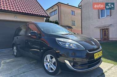 Минивэн Renault Grand Scenic 2013 в 