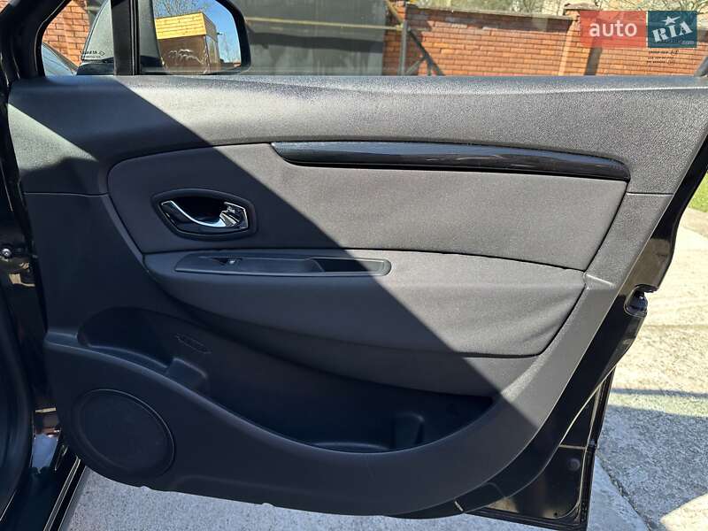 Минивэн Renault Grand Scenic 2013 в Ивано-Франковске