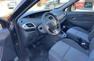 Минивэн Renault Grand Scenic 2013 в 