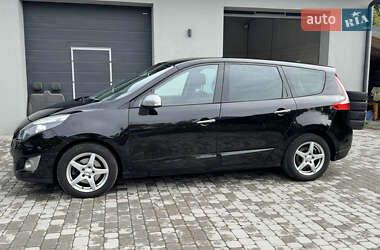 Мінівен Renault Grand Scenic 2012 в 