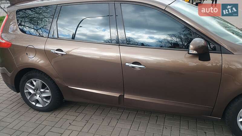 Мінівен Renault Grand Scenic 2011 в Києві