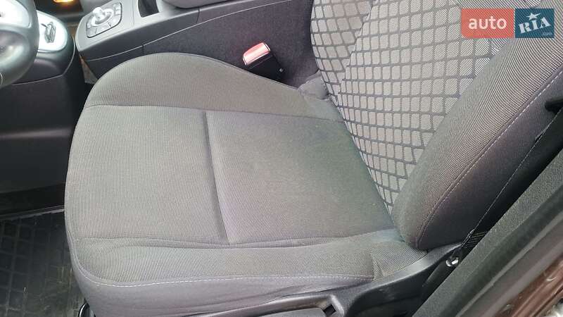Мінівен Renault Grand Scenic 2011 в Києві