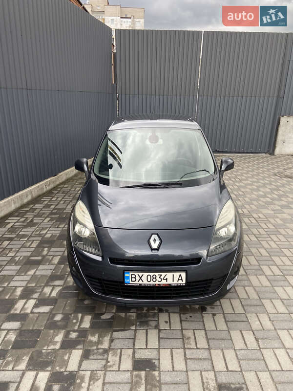 Renault Grand Scenic 2011