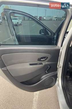 Мінівен Renault Grand Scenic 2010 в 