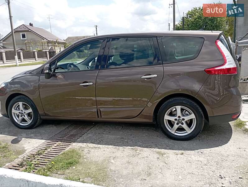 Минивэн Renault Grand Scenic 2009 в Бучаче