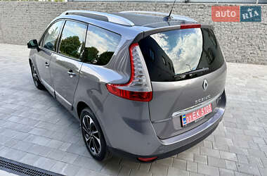 Минивэн Renault Grand Scenic 2014 в 