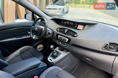 Минивэн Renault Grand Scenic 2014 в 