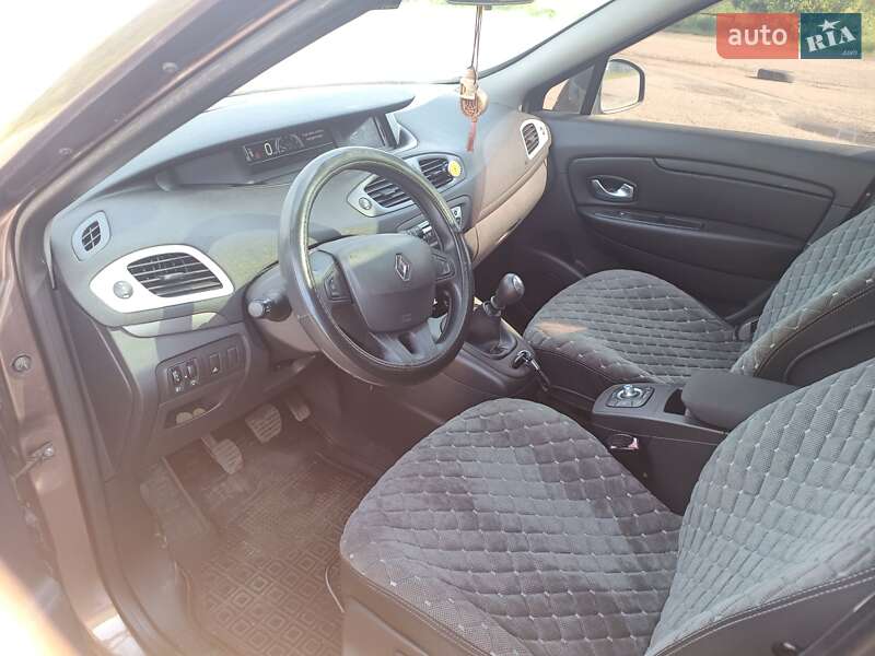 Минивэн Renault Grand Scenic 2009 в Полтаве