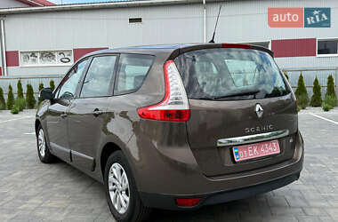 Минивэн Renault Grand Scenic 2012 в 