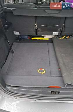 Минивэн Renault Grand Scenic 2011 в 