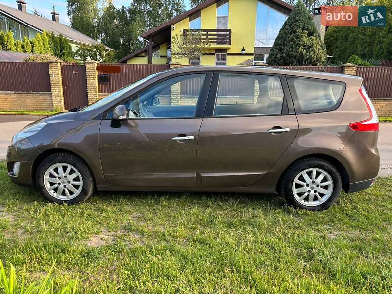 Renault Grand Scenic 2010