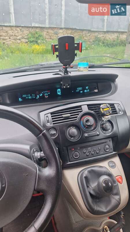 Мінівен Renault Grand Scenic 2004 в Старокостянтинові