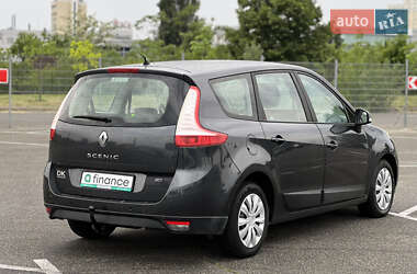Минивэн Renault Grand Scenic 2010 в 
