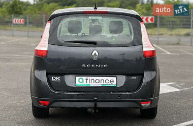 Минивэн Renault Grand Scenic 2010 в 