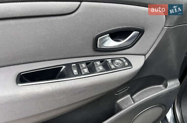 Минивэн Renault Grand Scenic 2010 в 