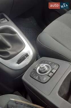 Минивэн Renault Grand Scenic 2011 в 