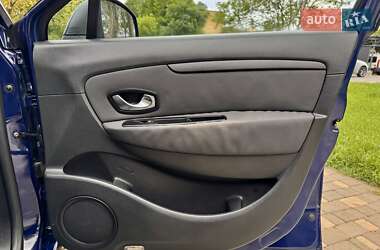 Минивэн Renault Grand Scenic 2010 в 