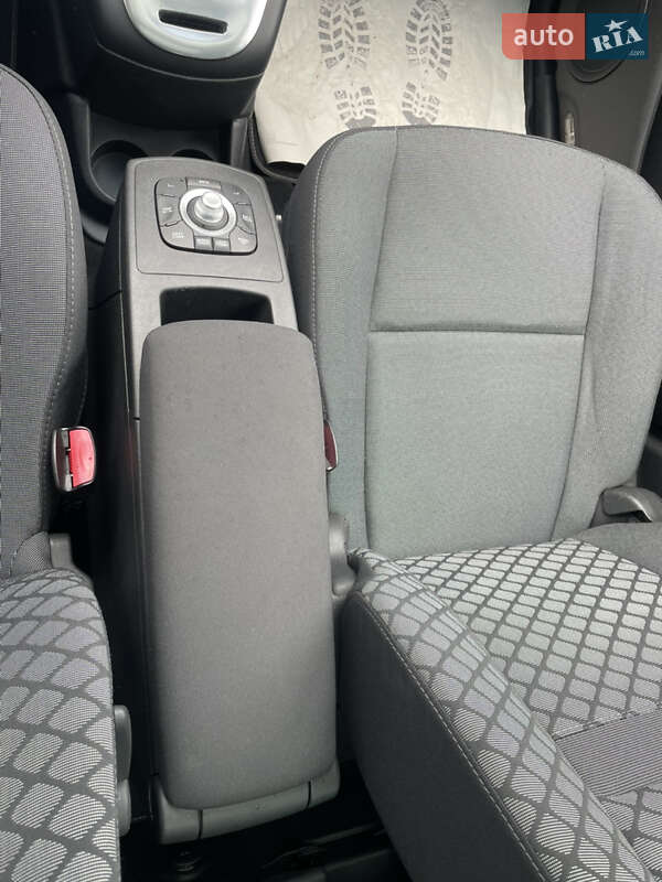 Минивэн Renault Grand Scenic 2010 в Стрые