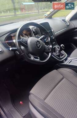 Минивэн Renault Grand Scenic 2017 в 