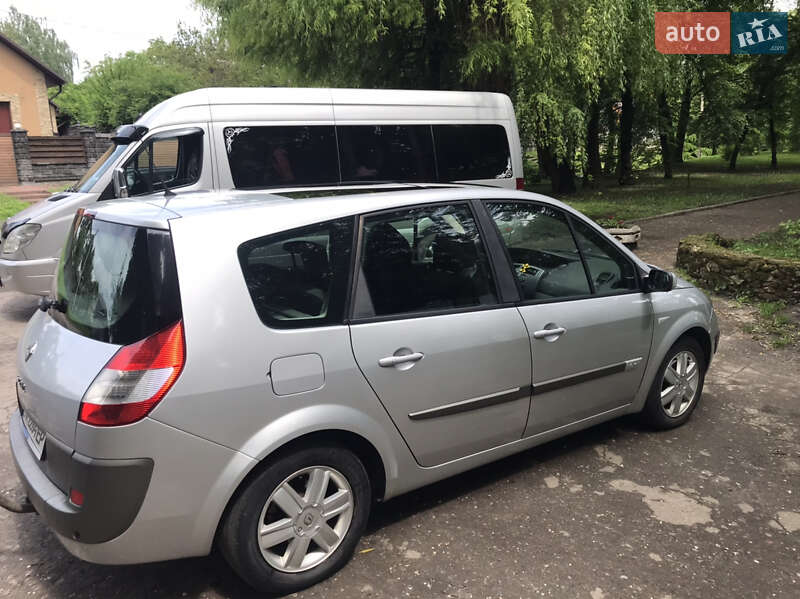 Минивэн Renault Grand Scenic 2006 в Нетешине