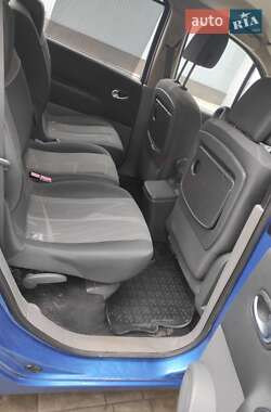Минивэн Renault Grand Scenic 2005 в 