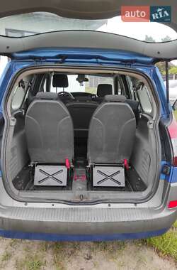 Минивэн Renault Grand Scenic 2005 в 