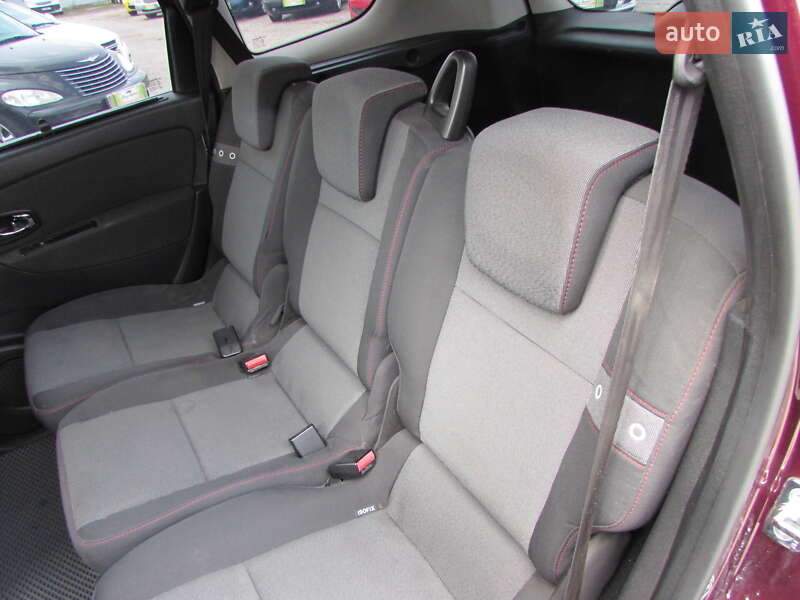 Минивэн Renault Grand Scenic 2012 в Кропивницком