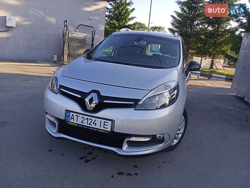 Минивэн Renault Grand Scenic 2016 в 
