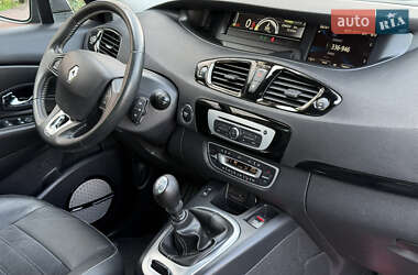 Минивэн Renault Grand Scenic 2014 в 